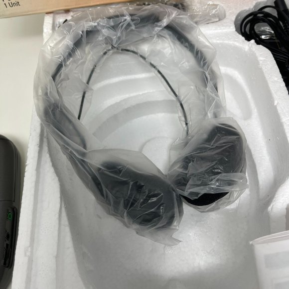 New Vintage‎ Fisher PCD-7350 Portable CD Compact Disc Player Slim Profile - Picture 8 of 14